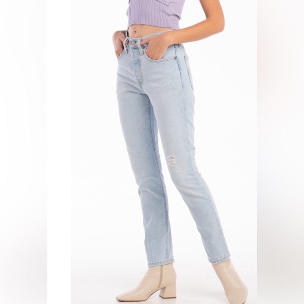 Levi's 501 Light Blue Jean